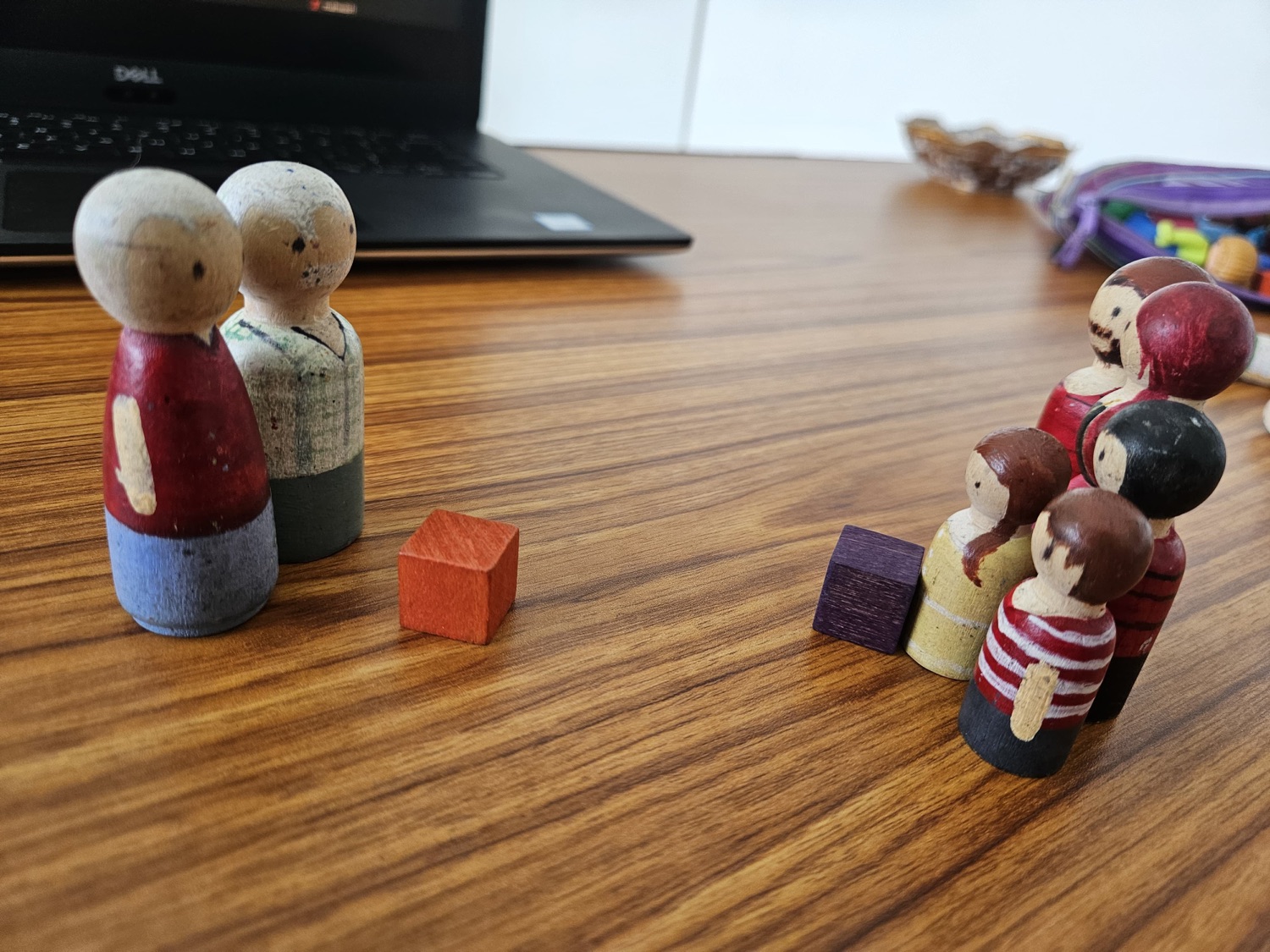 Family Constellations group session figures